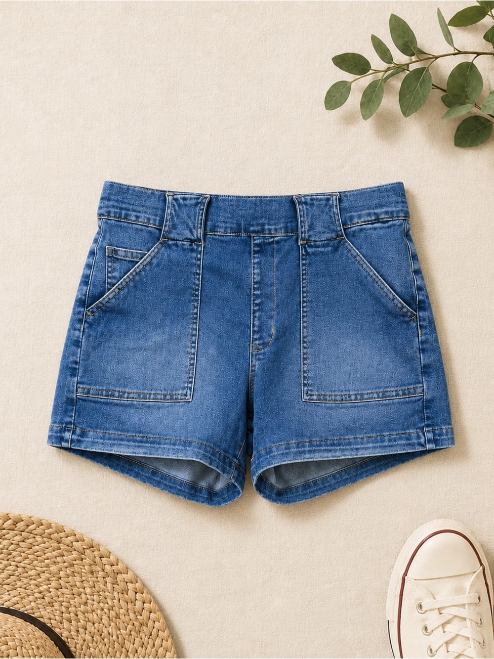 Women's Blue Denim Patch-Pocket Shorts Size 31